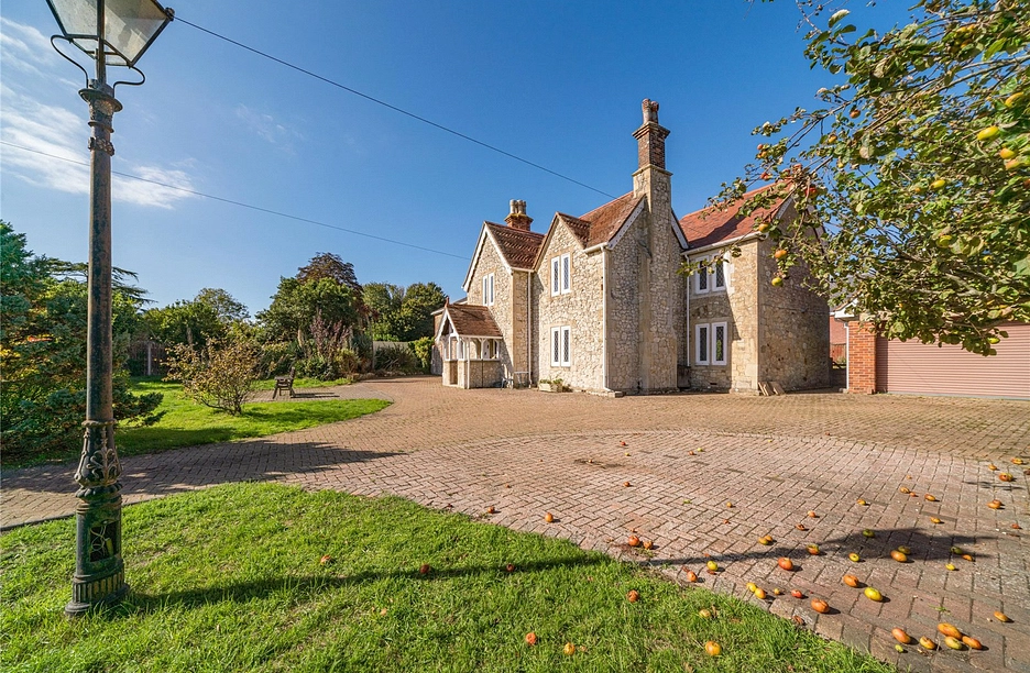 6 bedroom house for sale - Camp Road, Freshwater, Isle of Wight, PO40