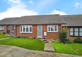 2 bedroom bungalow for sale - Coles Close, Freshwater, Isle of Wight, PO40