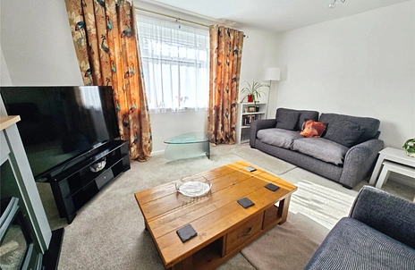 2 bedroom apartment for sale - Solent Gardens, Freshwater, Isle of Wight, PO40