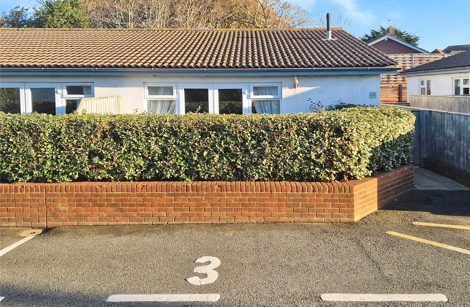 2 bedroom bungalow for sale - Fort Warden Road, Totland Bay, Isle of Wight, PO39