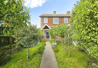 3 bedroom house for sale - High Street, Freshwater, Isle of Wight, PO40
