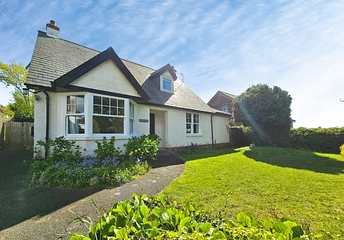 4 bedroom house for sale - The Mall, Totland Bay, Isle of Wight, PO39