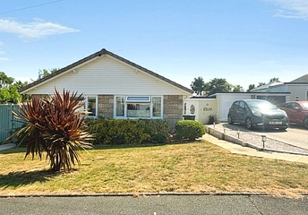 2 bedroom bungalow for sale - The Sheilings, Freshwater, Isle of Wight, PO40
