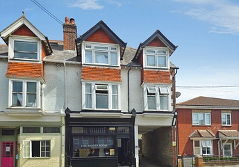 3 bedroom apartment for sale - The Broadway, Totland Bay, Isle of Wight, PO39