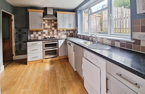 3 bedroom house for sale - Weston Road, Totland Bay, Isle of Wight, PO39