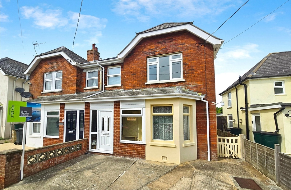 3 bedroom house for sale - Clayton Road, Freshwater, Isle of Wight, PO40