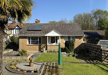 2 bedroom bungalow for sale - Millers Lane, Newport, Isle of Wight, PO30