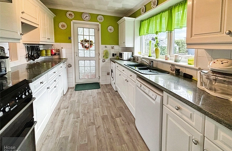 3 bedroom bungalow for sale - Beechcroft Drive, Wootton Bridge, Ryde, Isle of Wight, PO33