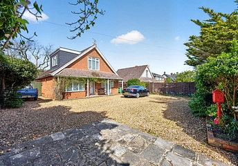 3 bedroom house for sale - High Street, Wootton Bridge, Ryde, Isle of Wight, PO33