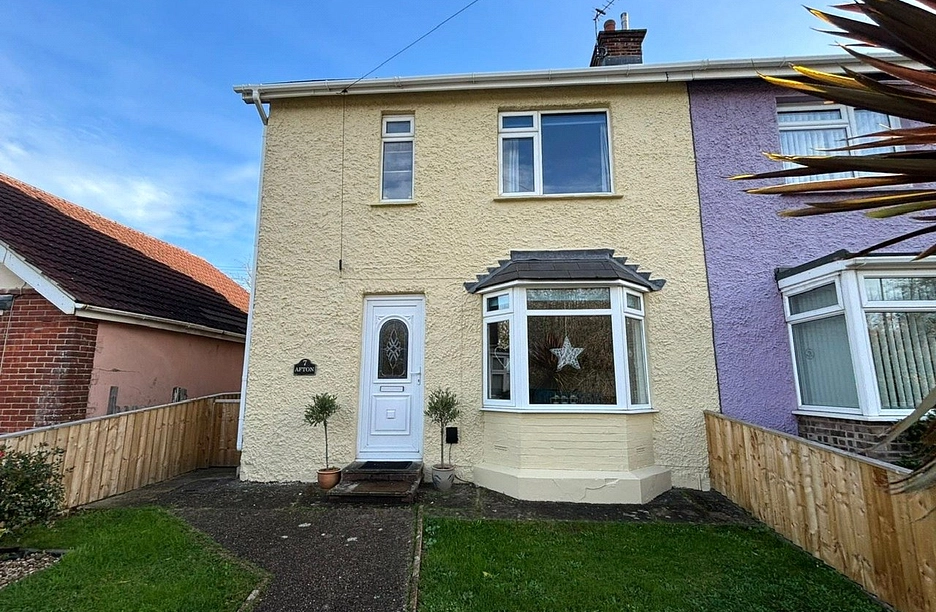 2 bedroom house for sale - Blackwater Road, Newport, Isle of Wight, PO30