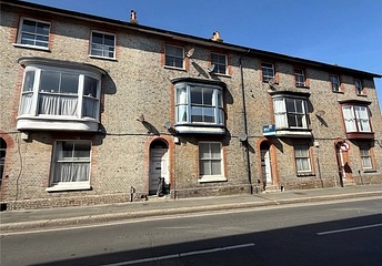 2 bedroom apartment for sale - St. James Street, Newport, Isle of Wight, PO30