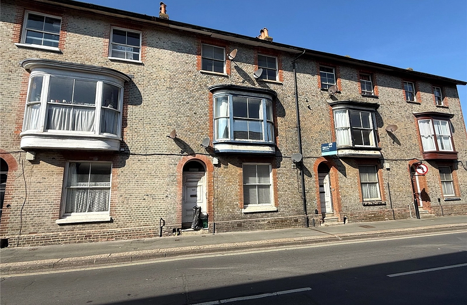 2 bedroom apartment for sale - St. James Street, Newport, Isle of Wight, PO30