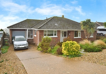 3 bedroom bungalow for sale - Castle Court, Ventnor, PO38