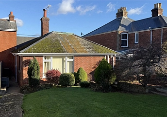 3 bedroom bungalow for sale - Alvington Road, Newport, Isle of Wight, PO30