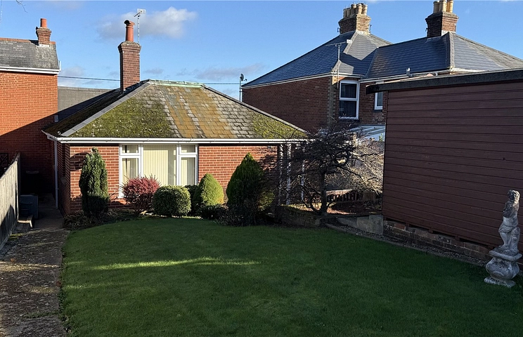 3 bedroom bungalow for sale - Alvington Road, Newport, Isle of Wight, PO30