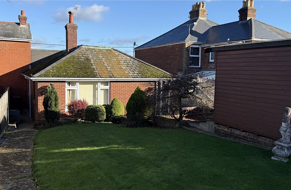 3 bedroom bungalow for sale - Alvington Road, Newport, Isle of Wight, PO30