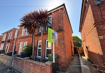 3 bedroom house for sale - Ash Road, Newport, Isle of Wight, PO30