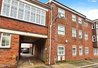 1 bedroom apartment for sale - Crocker Street, Newport, Isle of Wight, PO30
