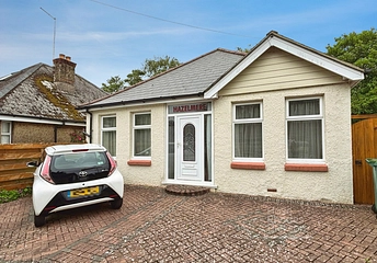 2 bedroom bungalow for sale - Shide Path, Newport, Isle of Wight, PO30