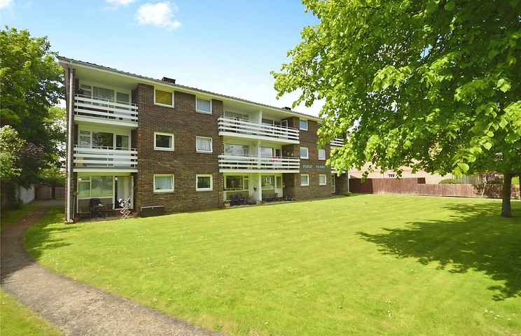 2 bedroom apartment to rent - Field Court, The Mall, Carisbrooke, PO30