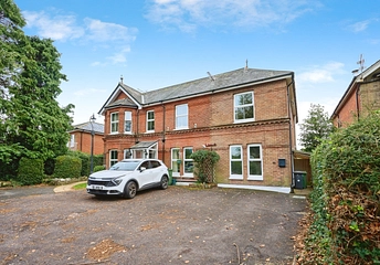 2 bedroom house to rent - Culham Lodge Apartments, 31 Landguard Manor Road, Shanklin, PO37