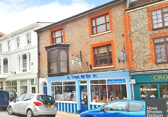2 bedroom apartment to rent - St. James Street, Newport, PO30