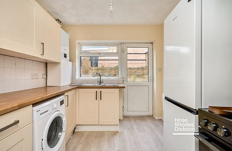 2 bedroom house to rent - East Street, PO30