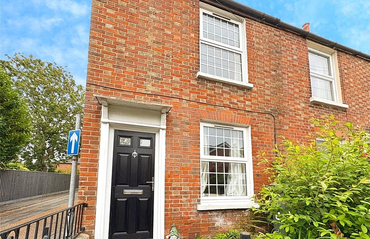 2 bedroom house to rent - Castle Road, PO30