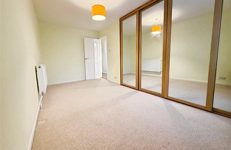 2 bedroom house to rent - East Street, PO30