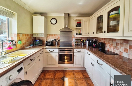 3 bedroom house to rent - Charnwood Close, PO30