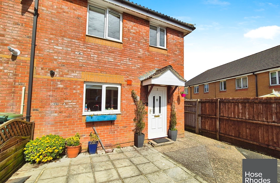 3 bedroom house to rent - Charnwood Close, PO30