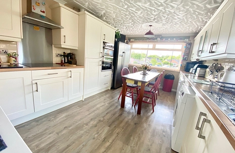 2 bedroom bungalow for sale - Glynn Close, Seaview, Isle Of Wight, PO34