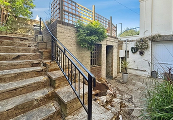 2 bedroom apartment for sale - Dover Street, Ryde, Isle of Wight, PO33
