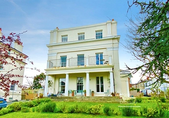2 bedroom apartment to rent - Nelson Mansions, 1 Nelson Place, Ryde, PO33
