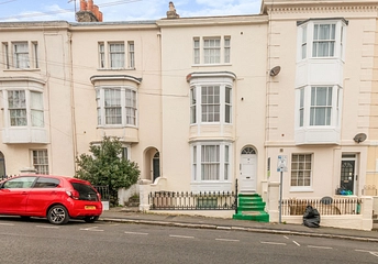 1 bedroom apartment to rent - Nelson Street, Ryde, PO33