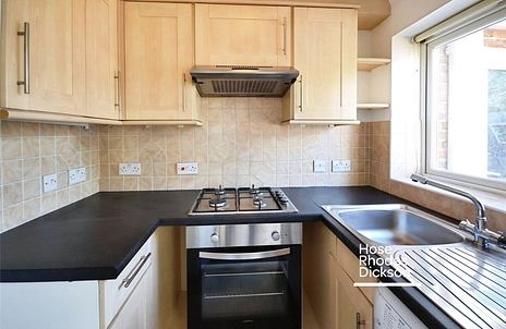 2 bedroom property to rent - Tower Mews, 2 Lake Hill, Sandown, PO36