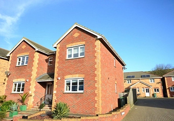 3 bedroom house to rent - Ash Court, Newport Road, Ventnor, PO38