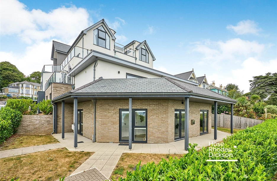 3 bedroom house to rent - The Bay House, 8 Chine Avenue, PO37