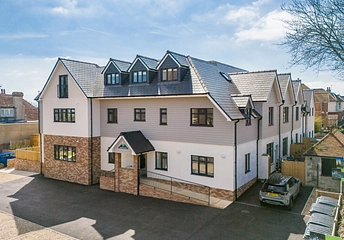 2 bedroom apartment to rent - Seahaven, 23 Carter Street, Sandown, PO36