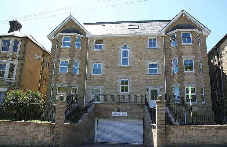2 bedroom apartment to rent - Alpine Road, Ventnor, PO38