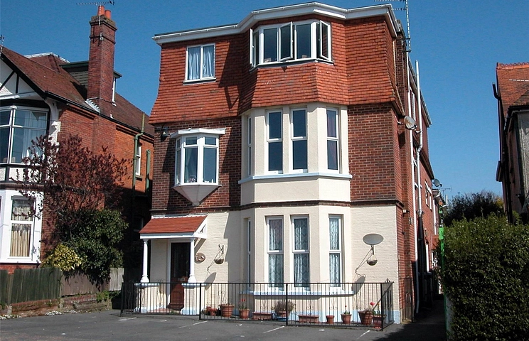 2 bedroom maisonette to rent - Woodside Apartments, Victoria Road, Sandown, PO36
