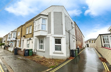 2 bedroom apartment to rent - Fitzroy Street, Sandown, Isle of Wight, PO36