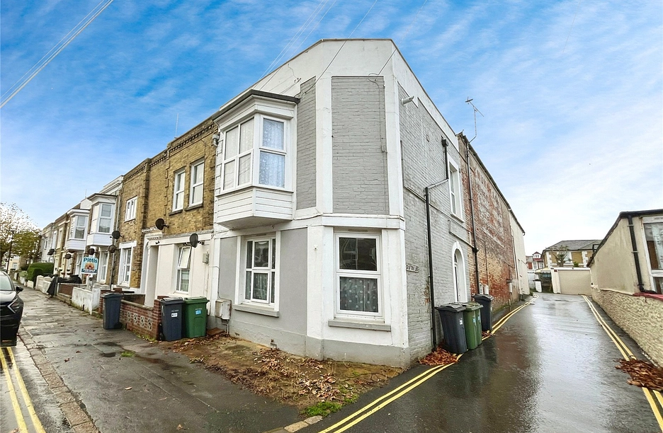 2 bedroom apartment to rent - Fitzroy Street, Sandown, Isle of Wight, PO36