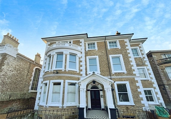 2 bedroom apartment to rent - East Hill Road, Ryde, Isle of Wight, PO33