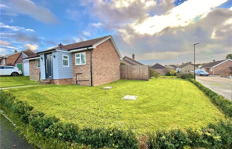 1 bedroom bungalow for sale - Merrie Gardens, Sandown, Isle of Wight, PO36