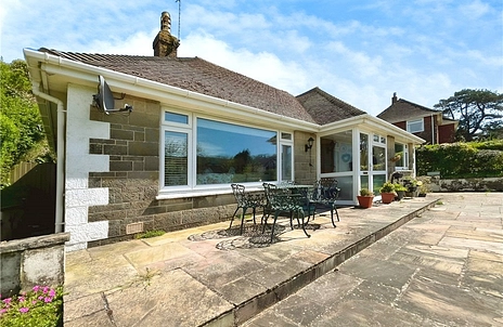 2 bedroom bungalow for sale - Victoria Avenue, Shanklin, PO37