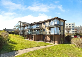 2 bedroom apartment for sale - Crescent Road, Shanklin, Isle of Wight, PO37