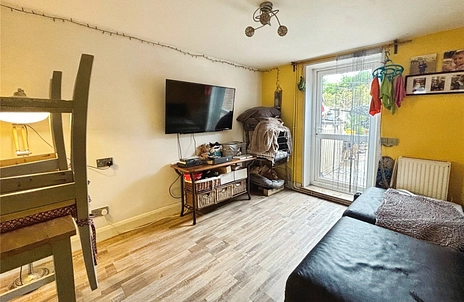 3 bedroom house for sale - Station Road, Sandown, Isle of Wight, PO36