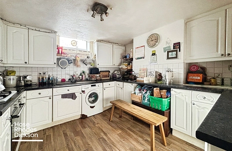 3 bedroom house for sale - Station Road, Sandown, Isle of Wight, PO36