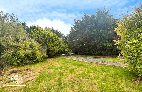 2 bedroom bungalow for sale - Landguard Manor Road, Shanklin, Isle of Wight, PO37